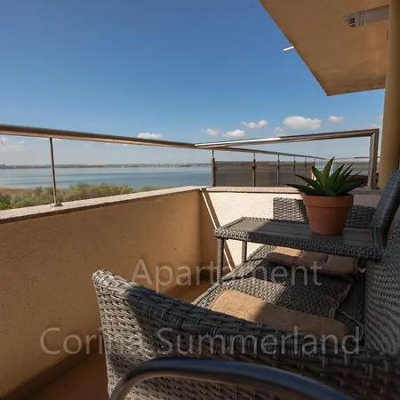 Corina Summerland * Mamaia