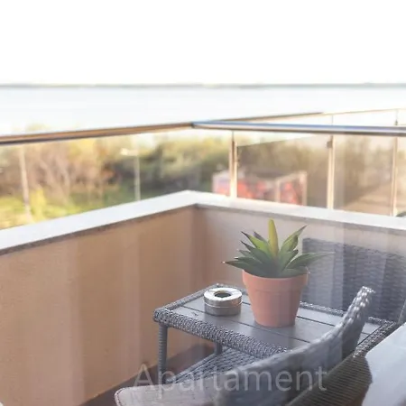 Corina Summerland Mamaia