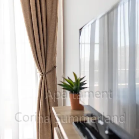Corina Summerland Апартаменты *